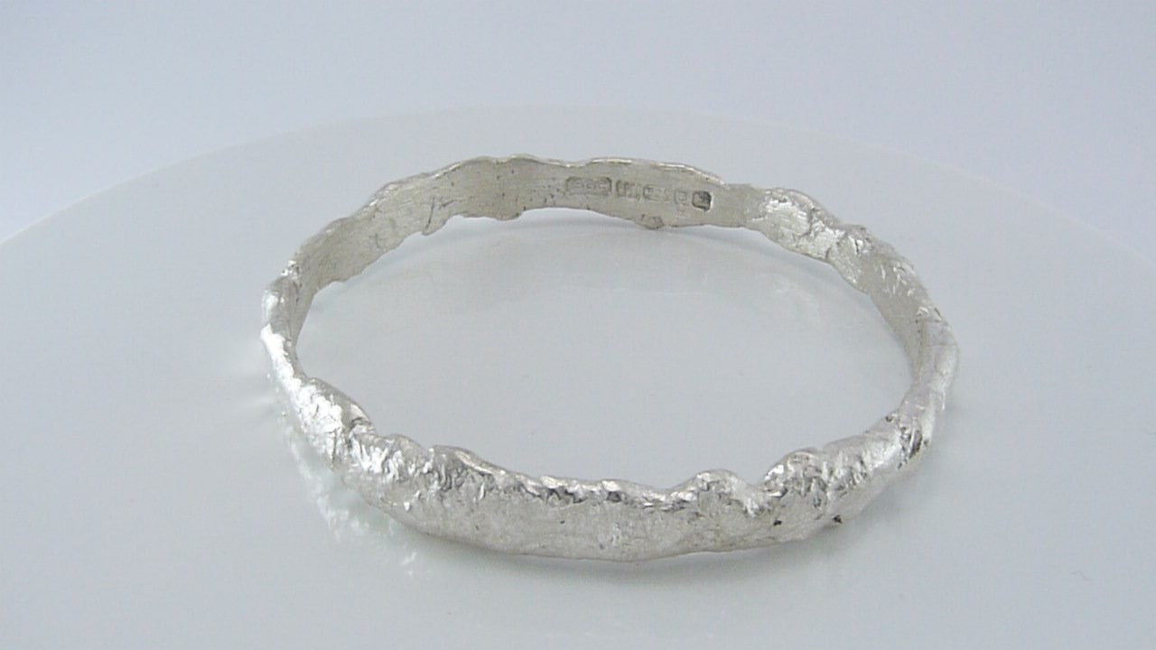 Full Round Bangle