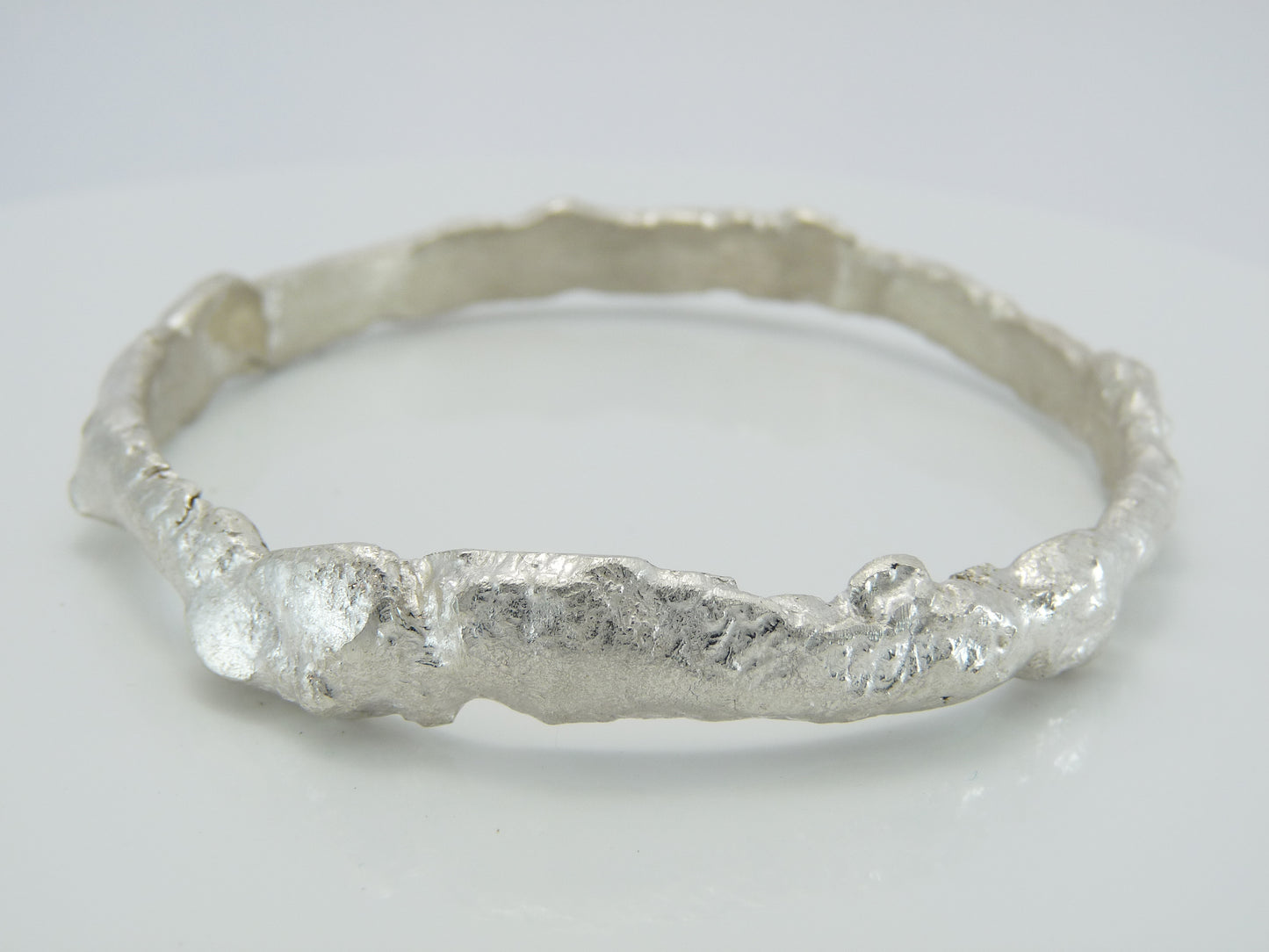 Full Round Bangle