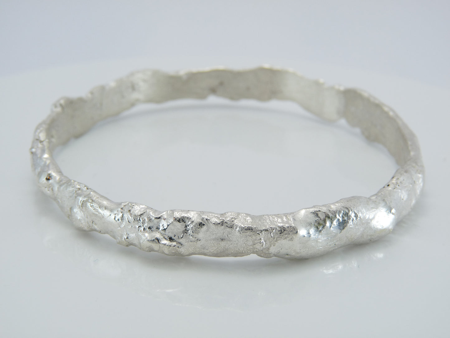 Full Round Bangle