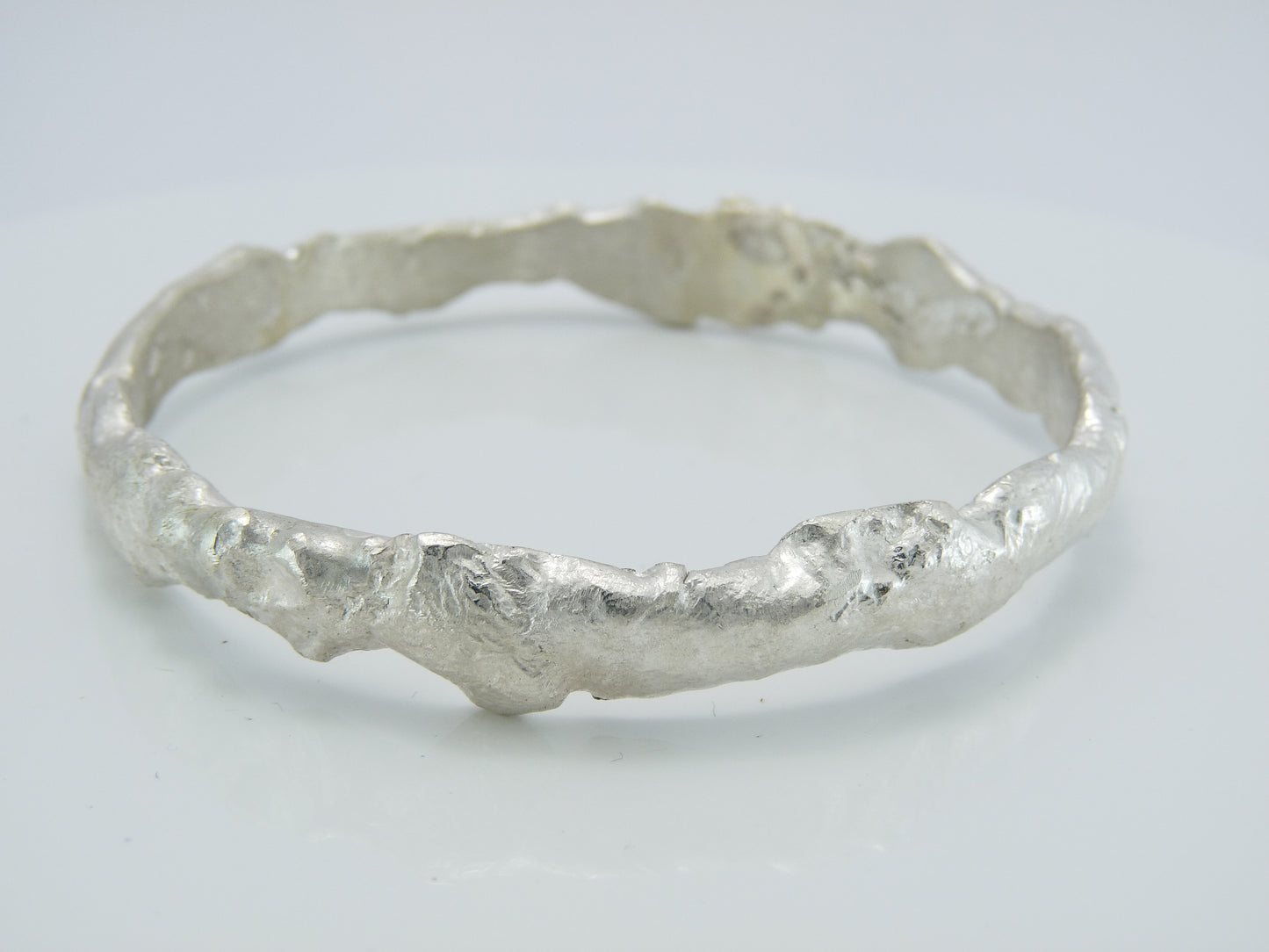 Full Round Bangle
