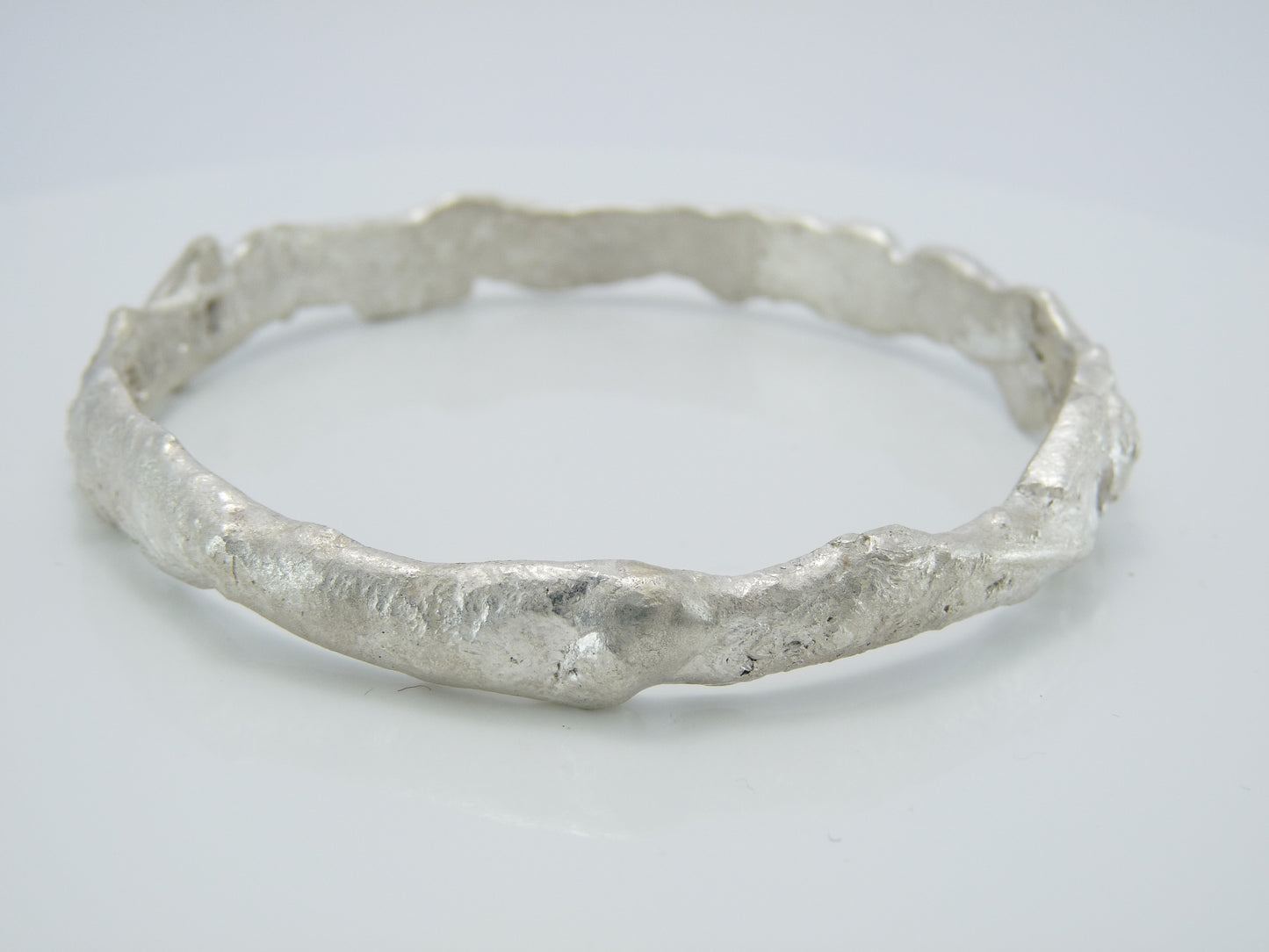 Full Round Bangle