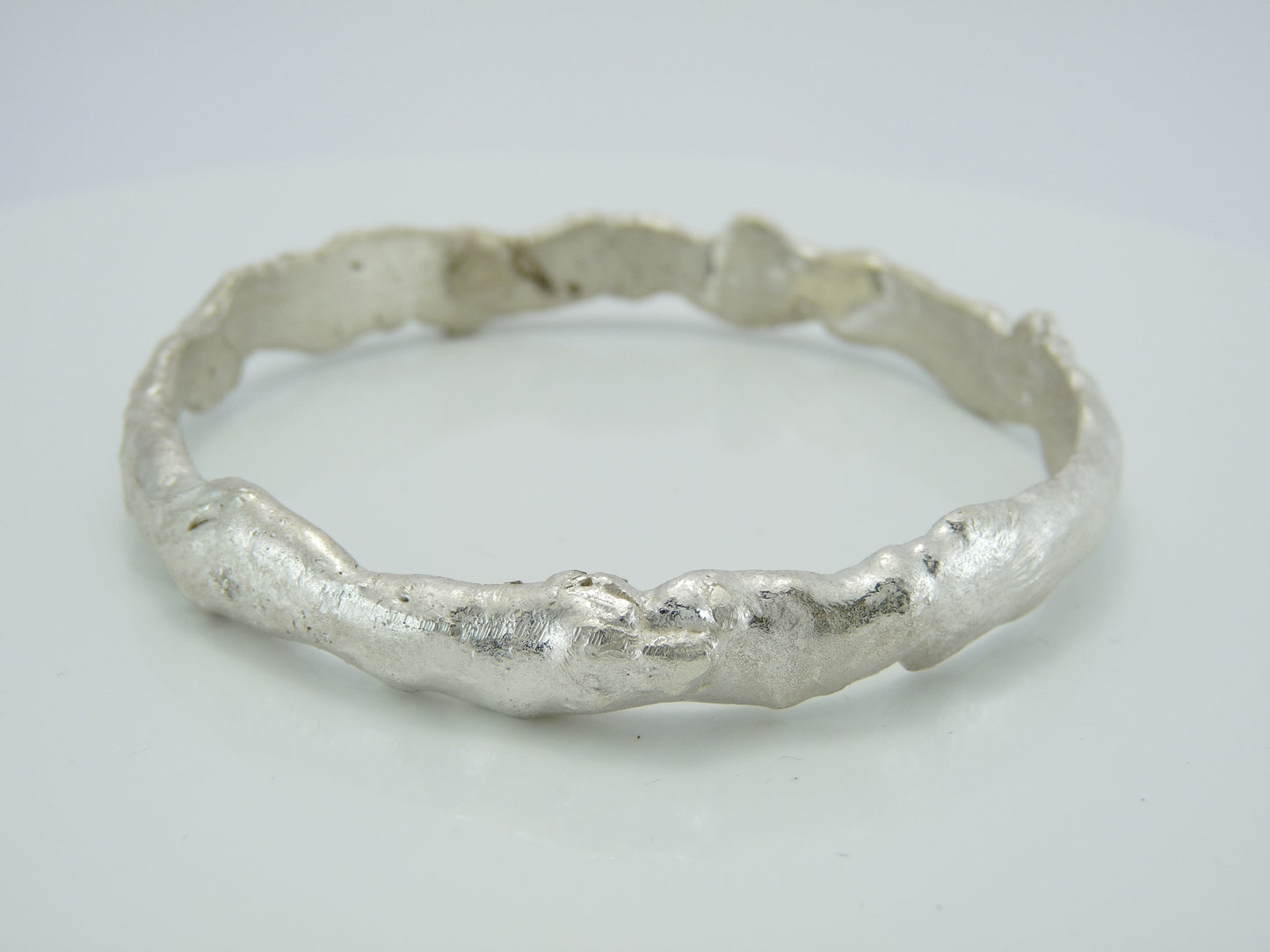 Full Round Bangle