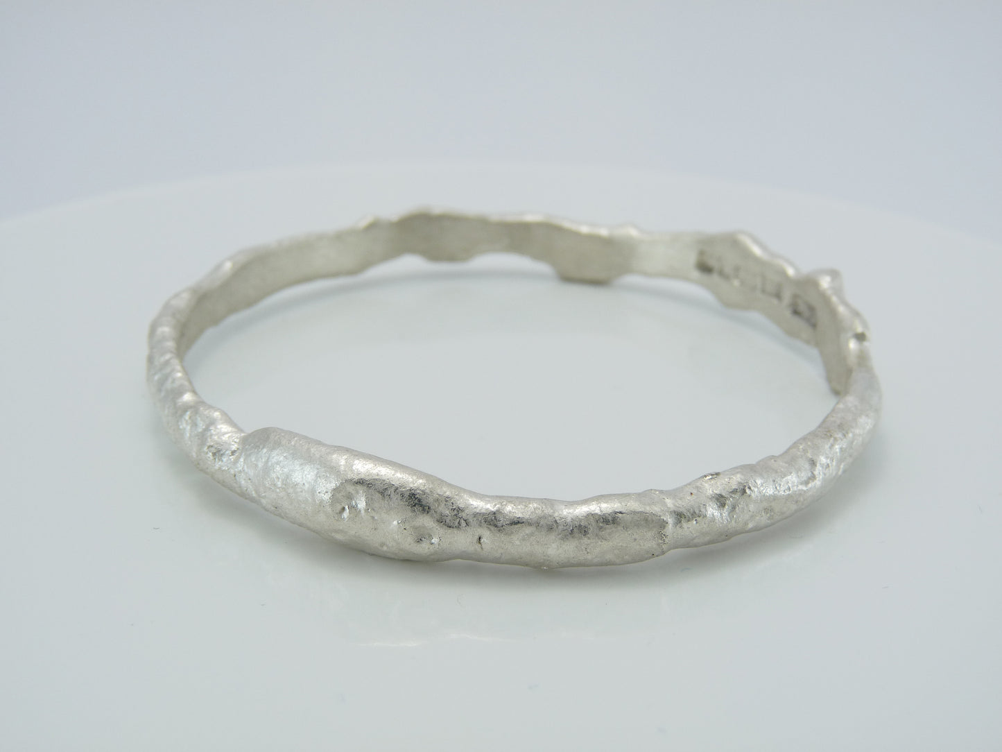 Full Round Bangle