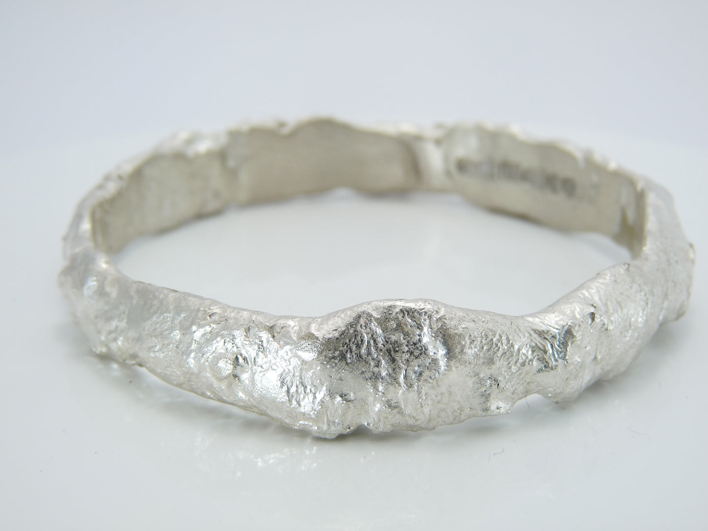 Full Round Bangle